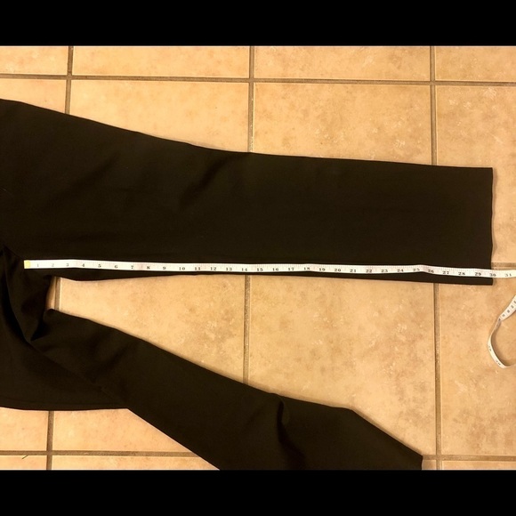 NWT Chico’s Secret Stretch Straight Leg Black Pants Size 6 (Chico’s Sz 0.5) - Picture 11 of 12
